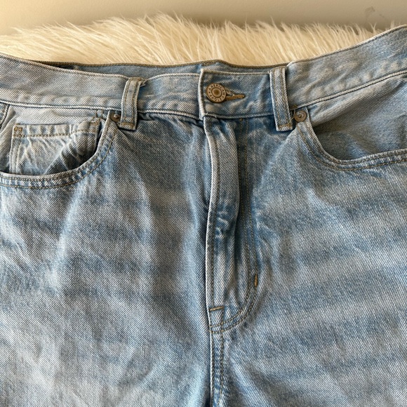 American Eagle Mom Jeans - Picture 2 of 6